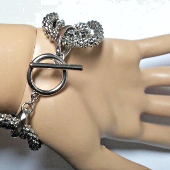 Silver Infinity Knot Bracelet 7" Pewter tone - Picture 5 of 6
